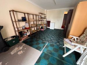 Garage- click for photo gallery